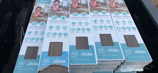 NEW PERGO Dark Chocolate Walnut Click Lock Luxury Vinyl Plank Flooring (17.43 sqft/case)