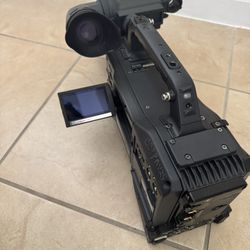 Panasonic AG-HPX370P+Accesories