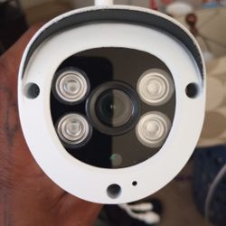 Premier 1080p Outdoor Security Camera 
