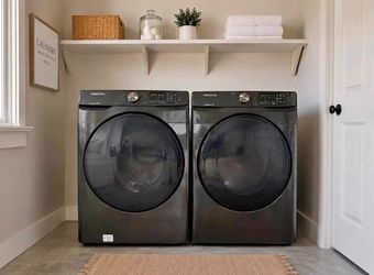 Washer and dryer set