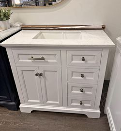 36 In Single Sink Bath Vanity 