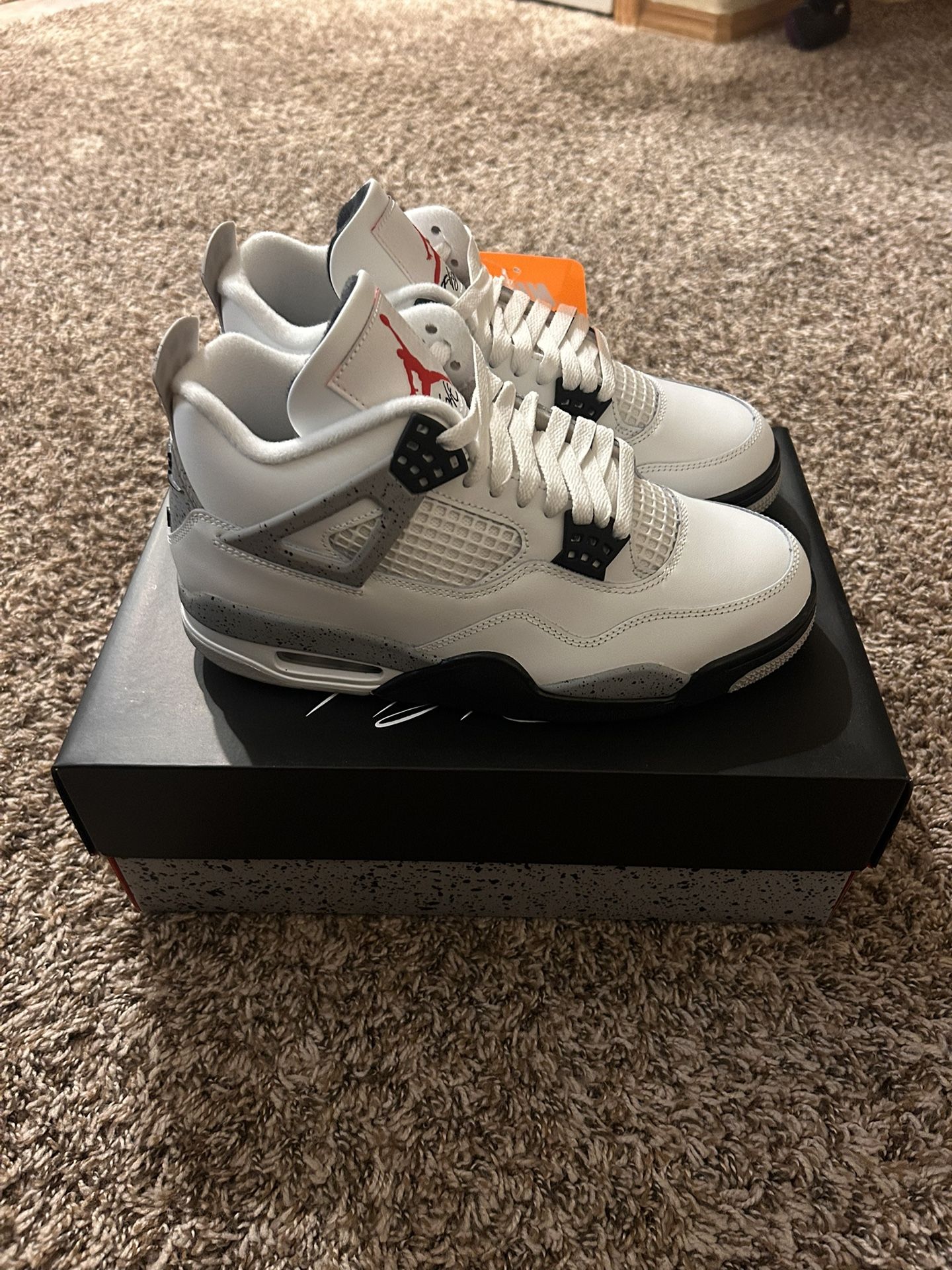 Jordan 4 Retro