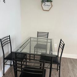 Dining Table With 4 Chairs 