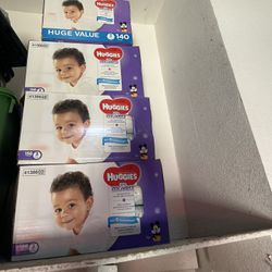 Huggies Size 140 Count $35 /156 Count$45