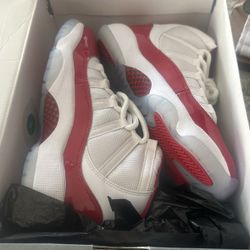 Air Jordan Retro Cherry 11s 