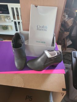 Croft & Barrow Womens 5.5 Grey Booties
