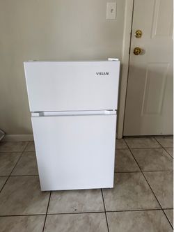 Mini Fridge - White