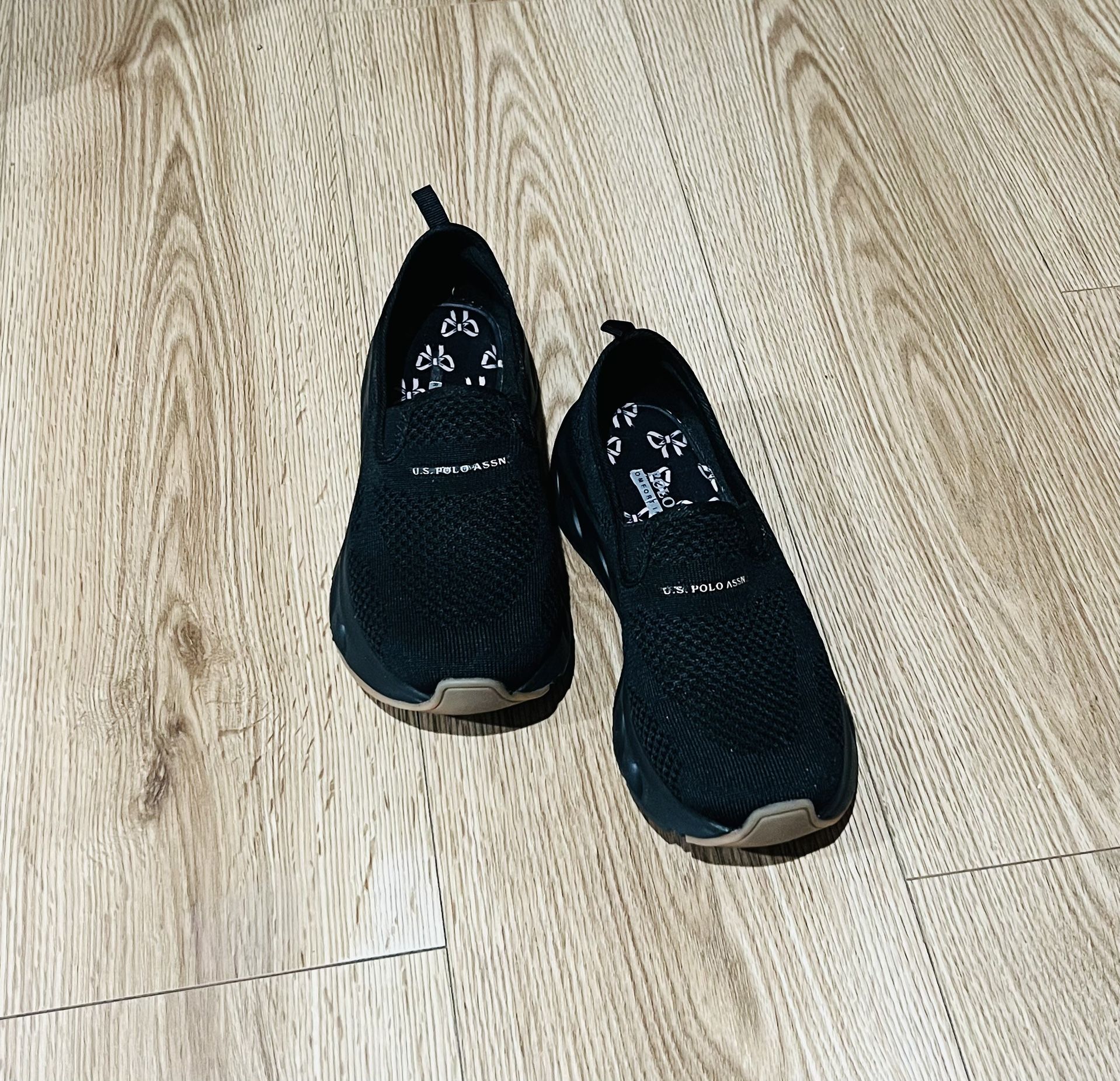 U.S. POLO ASSN Comfort Shoes – Size 7 (Used, Like New)