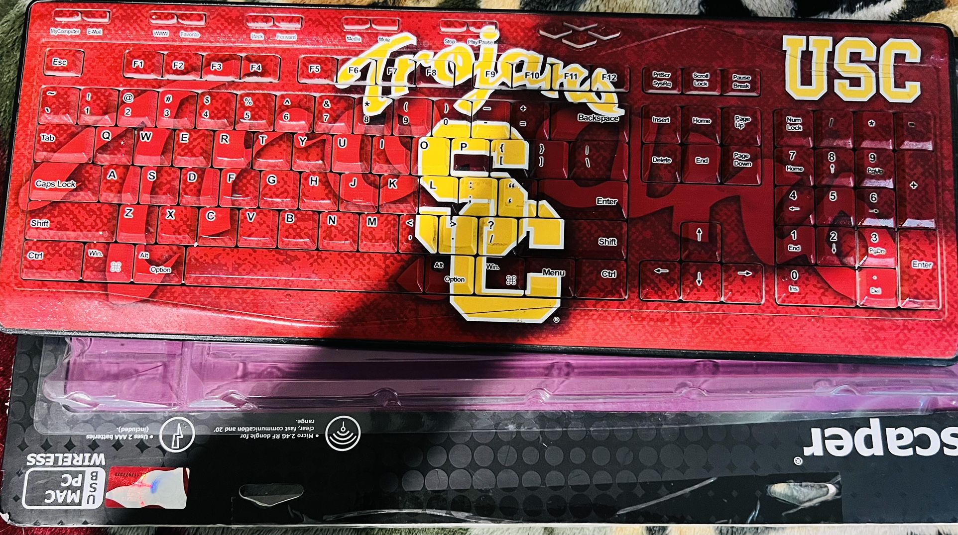 Keyscaper - USC Trojans Solid Design Wireless Keyboard -