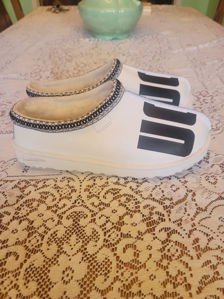 Mens UGG Slippers Sz 11