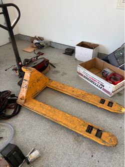Pallet jack