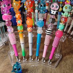 Disney Characters Beaded Pens , Doorables, Munchiling