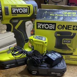 Ryobi Tool Package Sander & Drill 