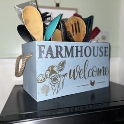 Farmhouse Wooden Box 