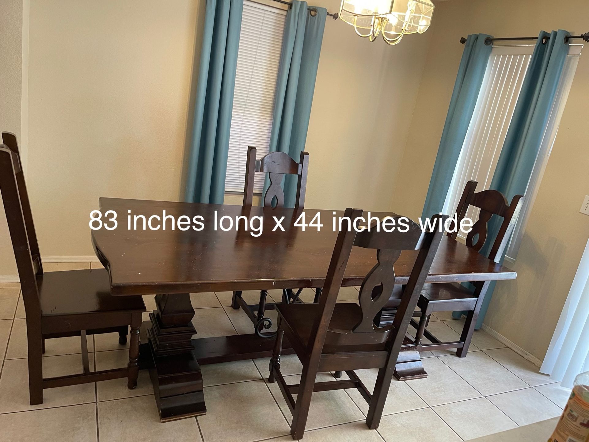 Dinning Table