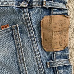 Vintage Levi’s size 26 women’s orange tab