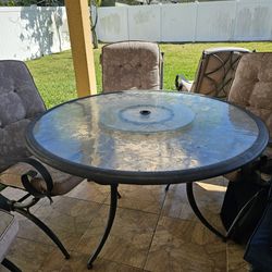 Outdoor dinning w/ Lazy Susan Accepting Best Offer On  Price