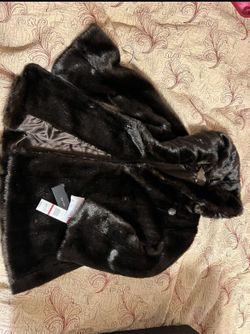 Jones New York Faux Fur Coat Size XS