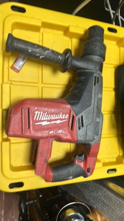Milwaukee fuel hammer drill