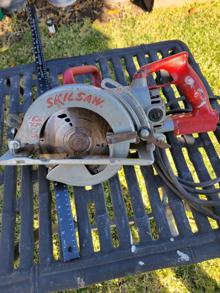 Skilsaw SHD77M.7 1/4 WORM SRIVE SAW