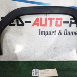 2019 - 2021 - 2022 GMC SIERRA 1500 REAR LEFT WHEEL FLARE FENDER ARCH MOLDING OEM