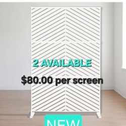 FENCY WHITE METAL PRIVACY SCREEN  INDOOR/OUTDOOR  (2 WHITE AVAILABLE )