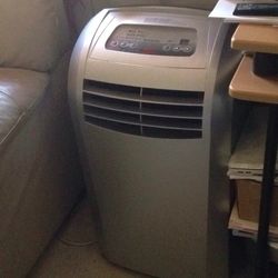 Mint condition portable AC unit