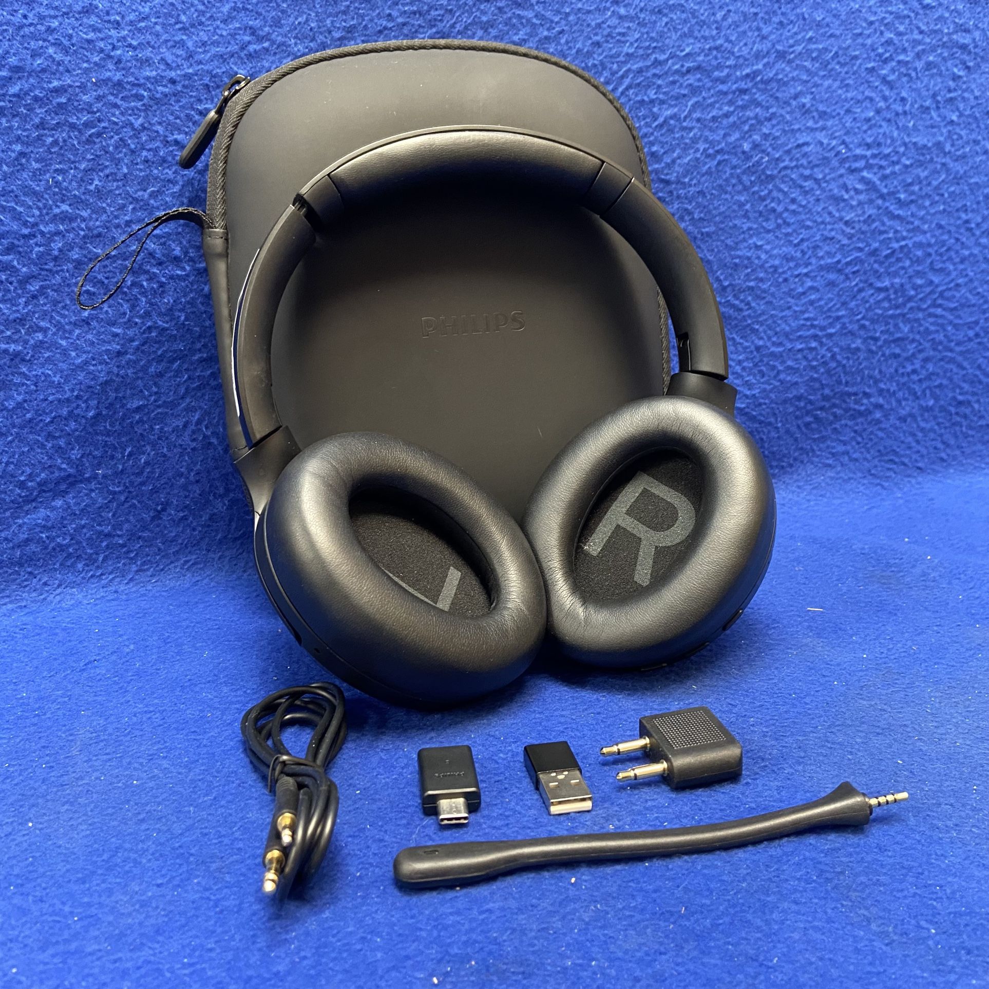 Philips Wireless Noise Canceling Stereo Over Ear Headphones w/ Removable Mic 11051867