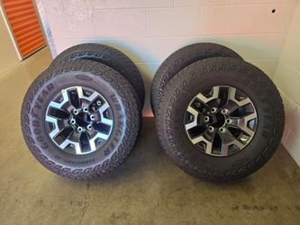 tires and wheels 265/70R16