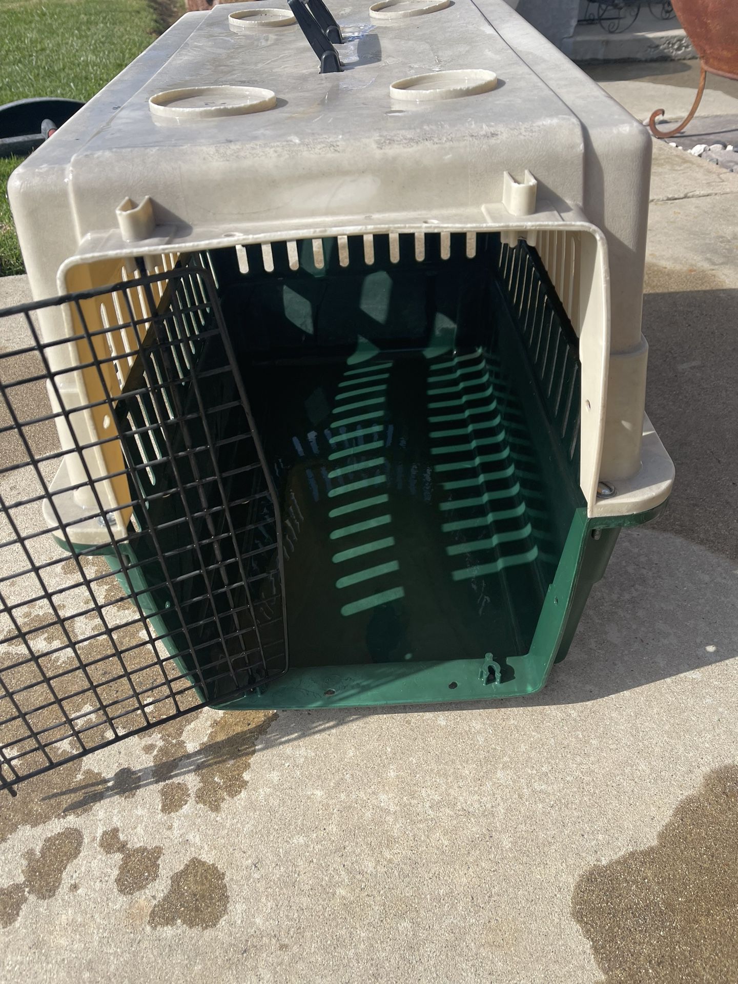 Dog Or Cat Kennel $15