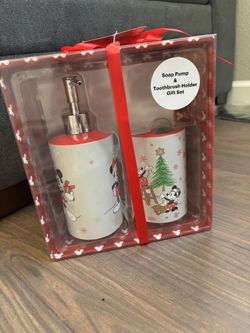 Disney Mickey Christmas Bathroom Set