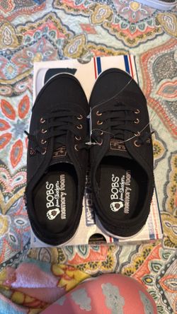 Bobs woman’s shoes size 6