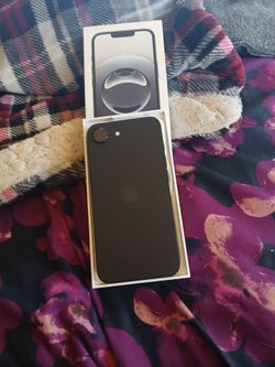 New Apple Iphone 16e unlock. Never used.600.00 firm