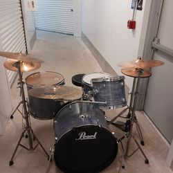 Pearl Drum Kit 