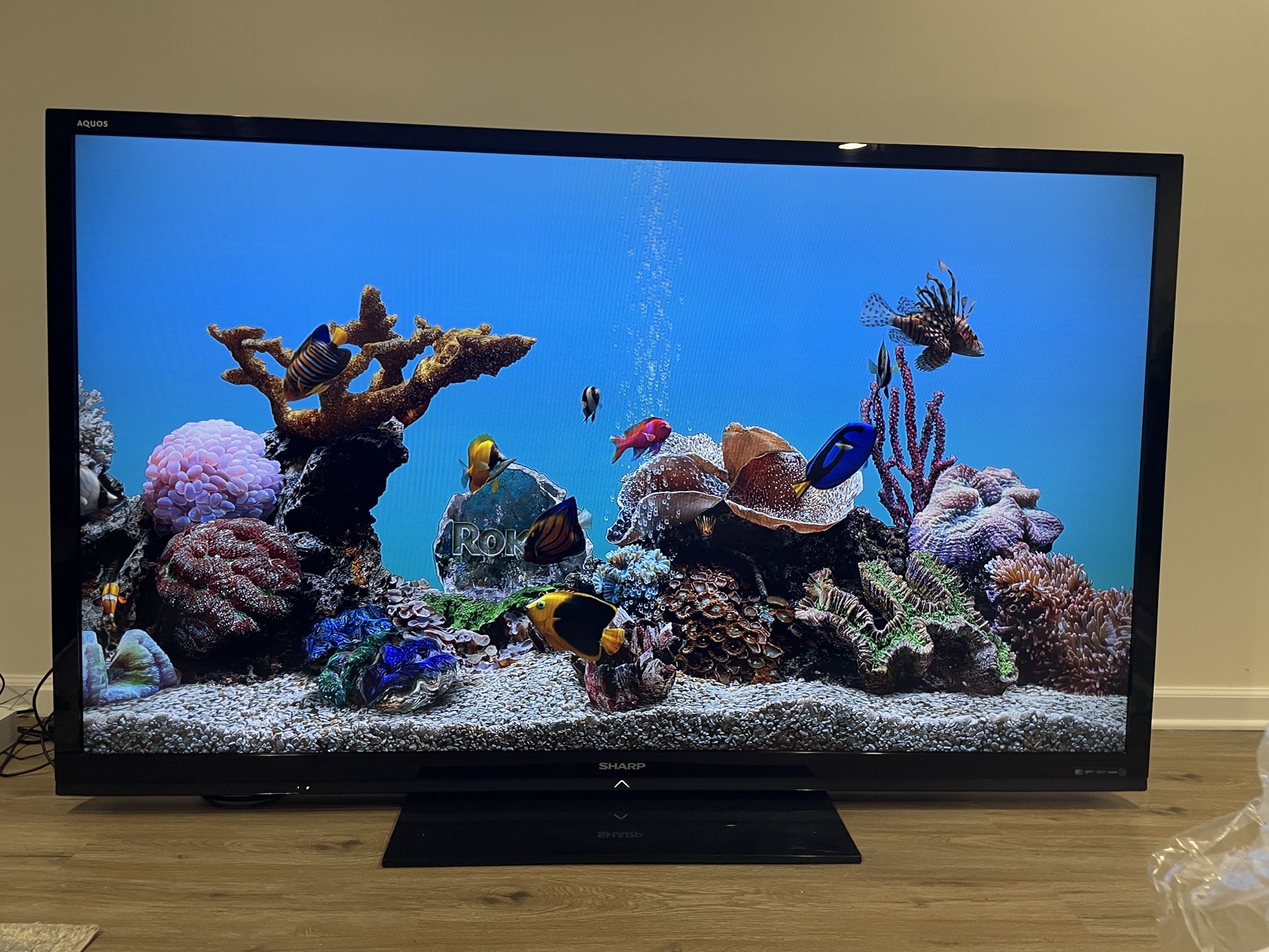 80” SHARP AQUOS TV
