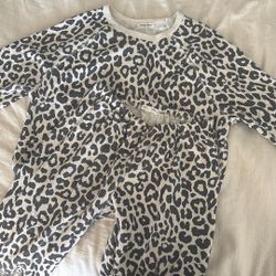 Grayson/Threads Leopard Print Lounge Set - Size L