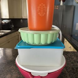 Tupperware 