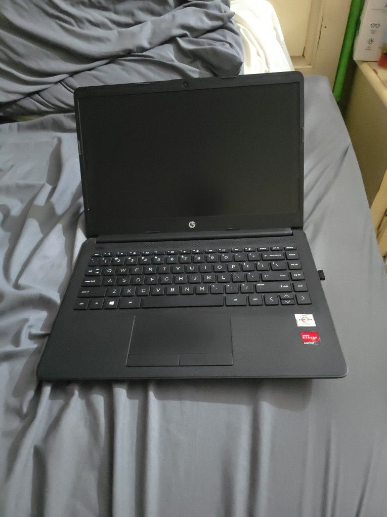 HP14 Lap Top