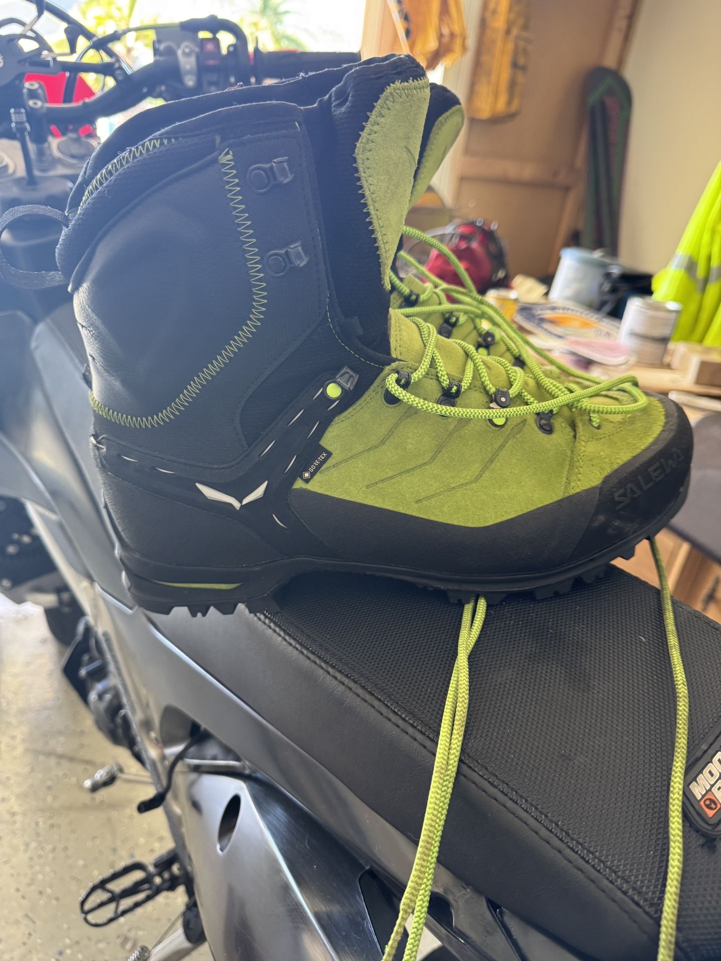 Salewa Mountaineering Boots Size 13