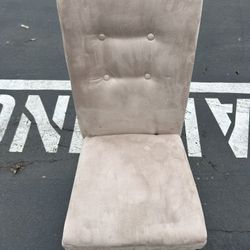 FREE  6 DINING CHAIRS