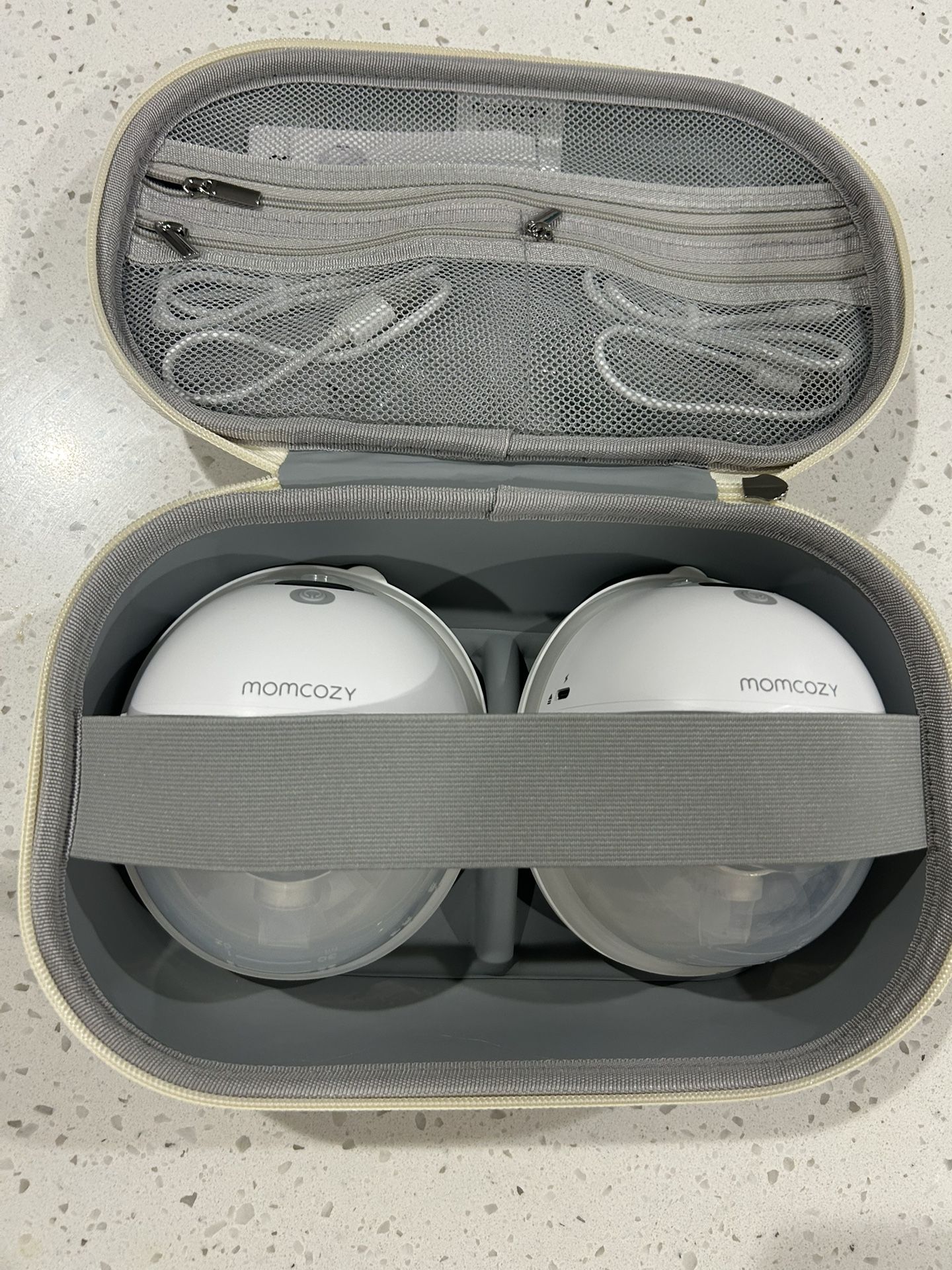 Momcozy M5 With 6 Packs Of Replacement Parts