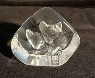 Mats Jonasson full lead crystal wolf pups sculpture paperweight