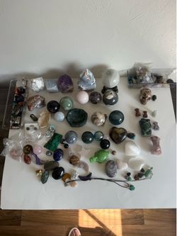 Large Crystal & Gemstone Collection Lot – Spheres, Carvings, Skulls, Hearts, 80+ Pieces