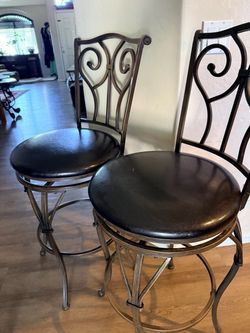 Set of 2 Metal Scroll-Back Bar Stools