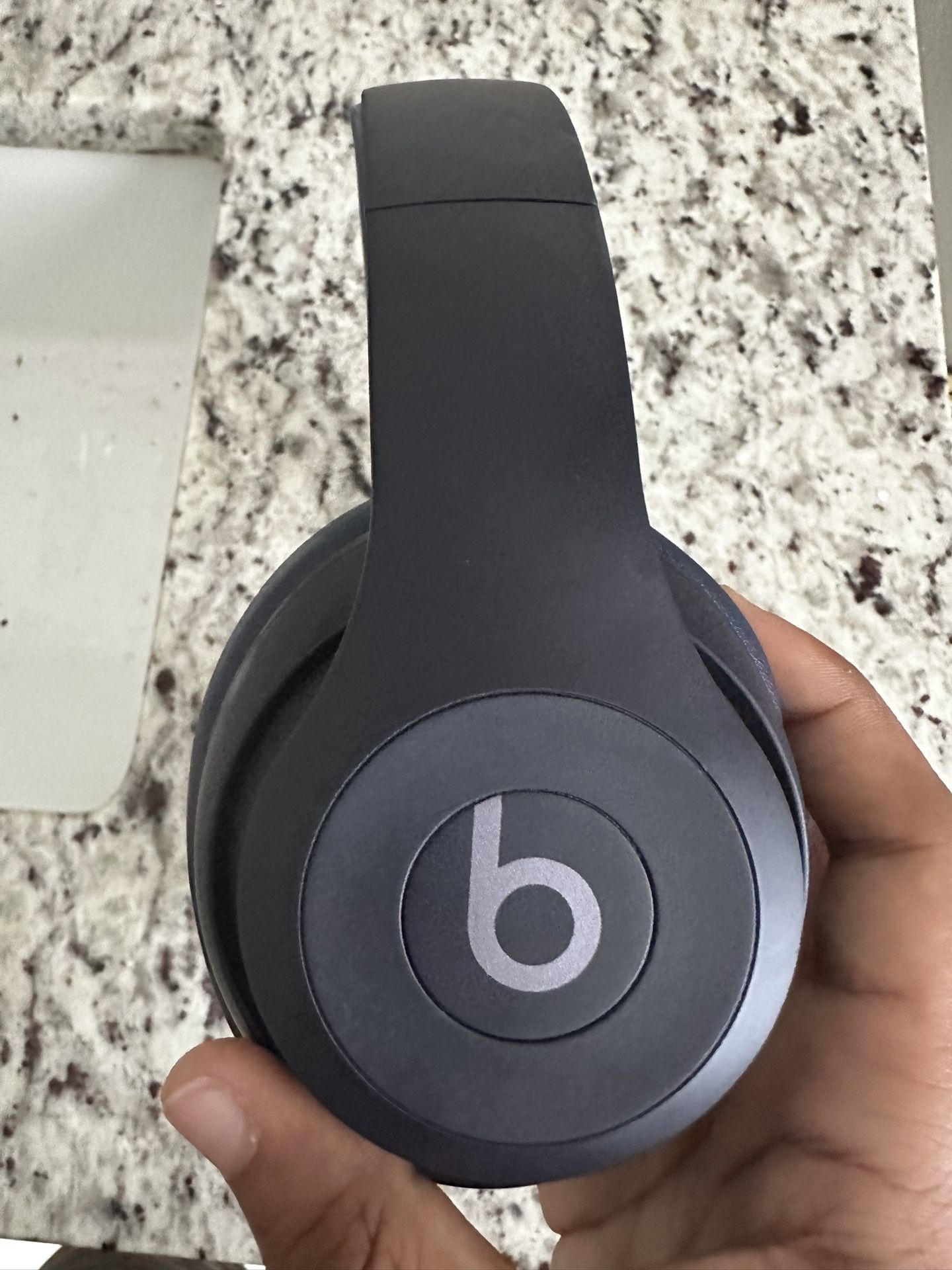Beats Studio Pro