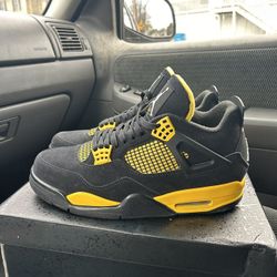 Jordan 4 Thunder Size 10 