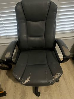 Office chair - Used - With wear and Tear