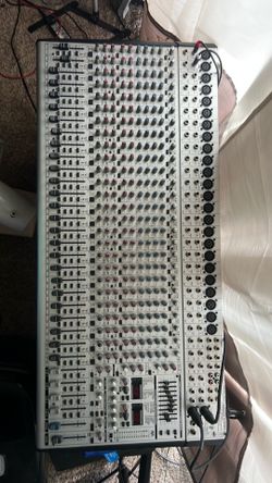 Mixer Behringer EuroDesk SL3242FX-PRO