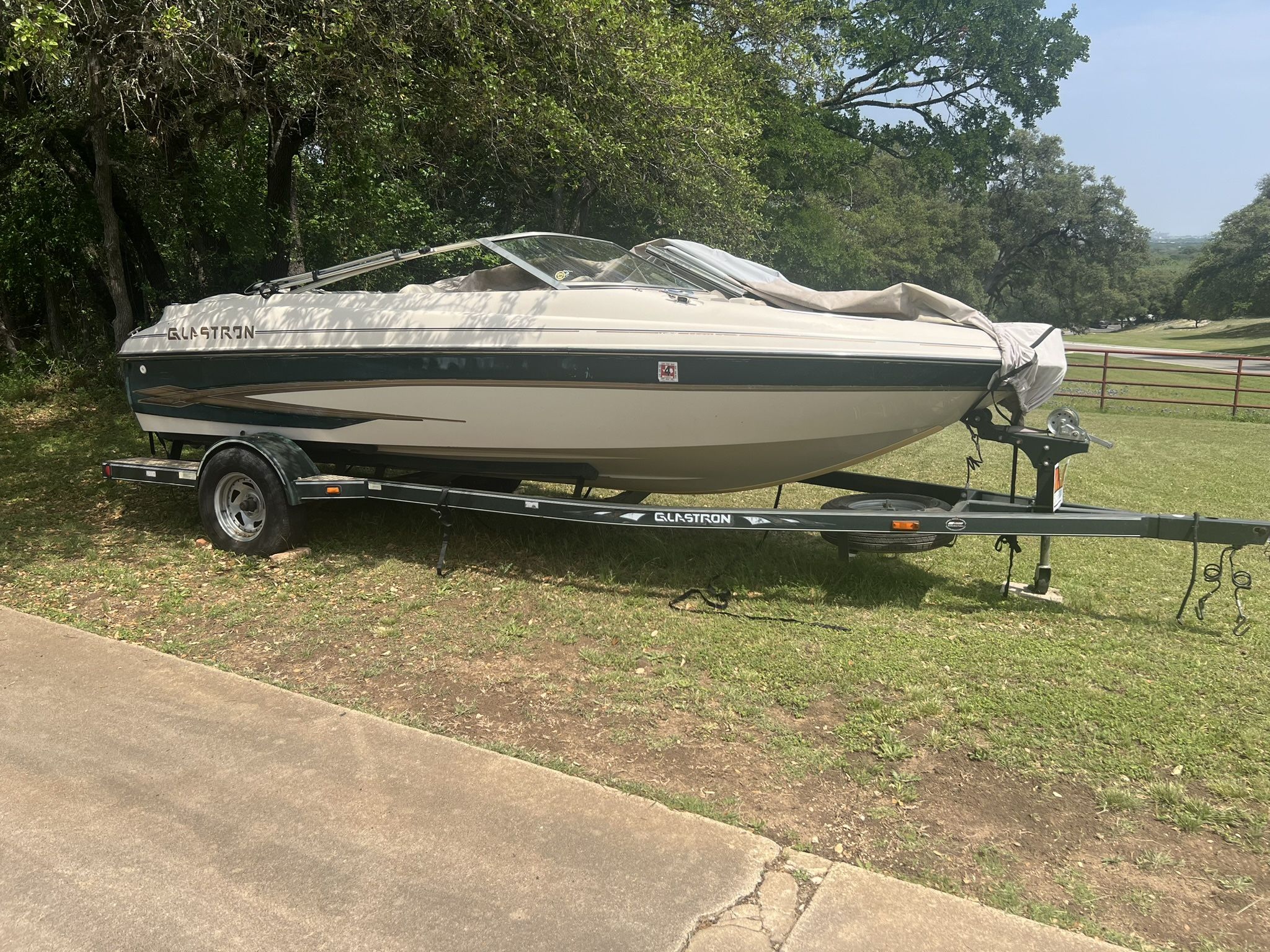 2001 Glastron SX195