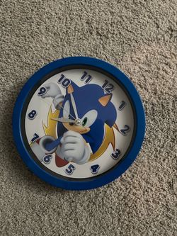 Sonic decor clock